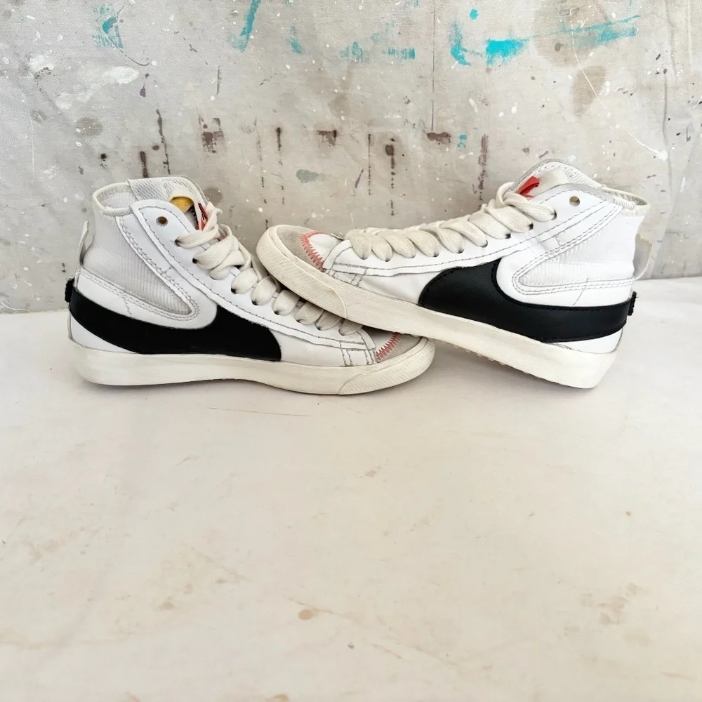 Nike Blazer Mid '77 Jumbo Sneakers